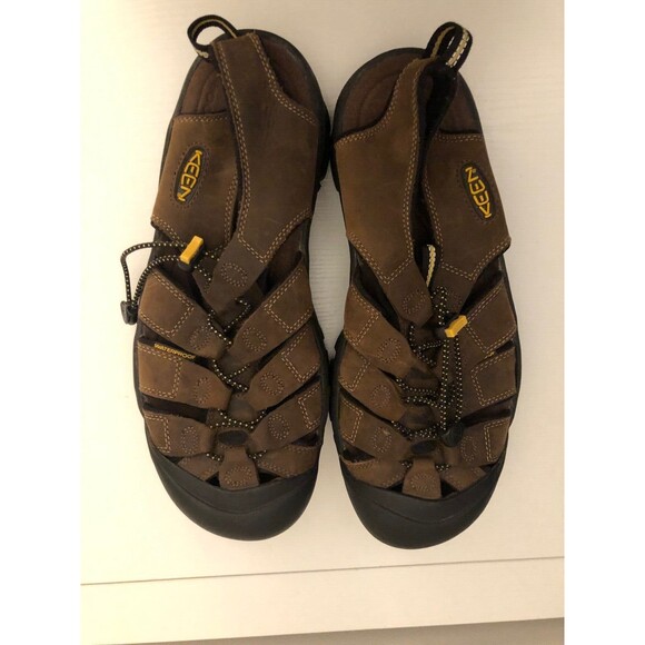 Sandals_&_Flip_Flops